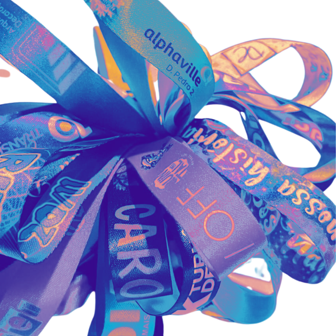 Cordões e pulseiras personalizados